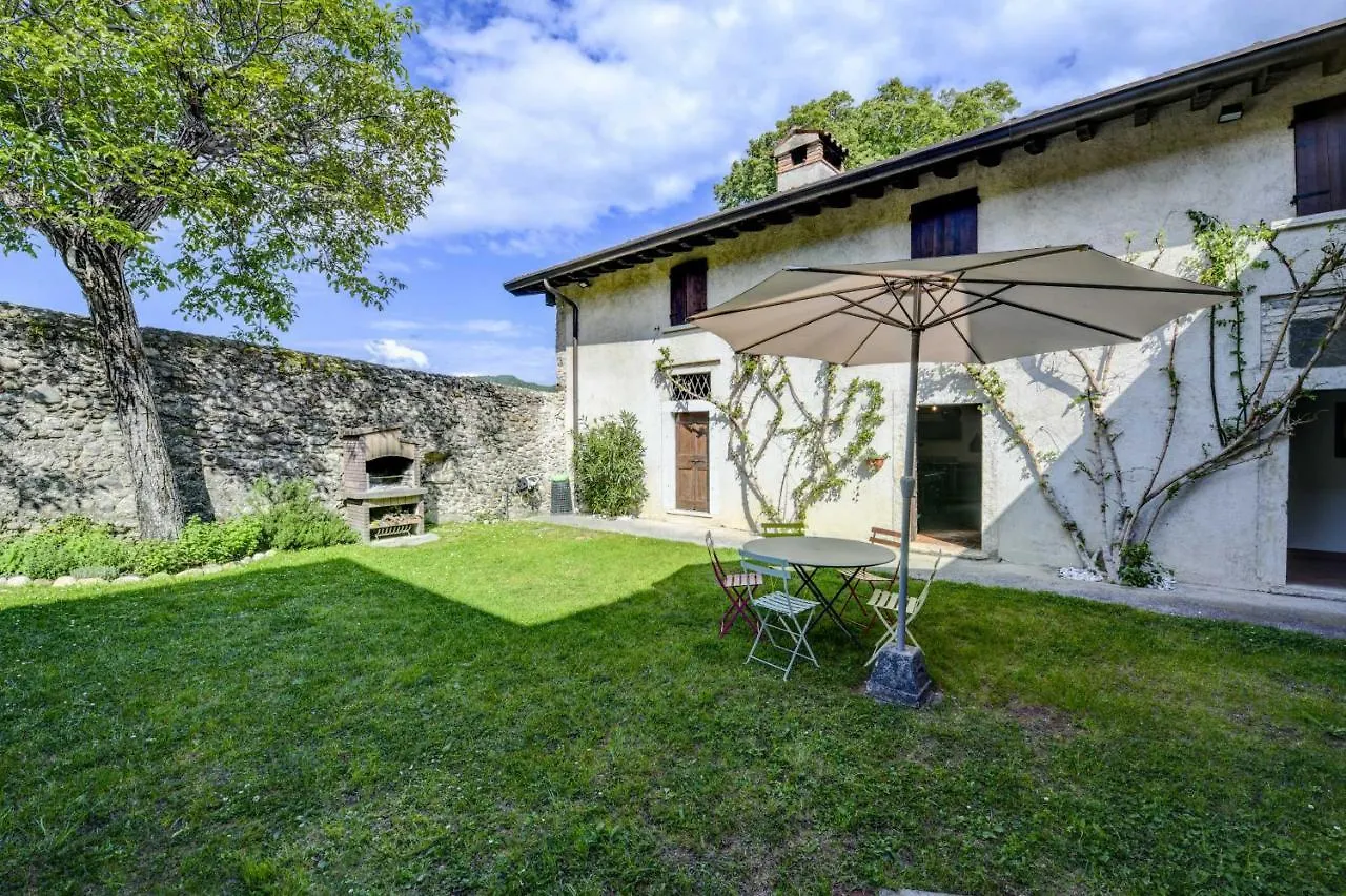 Villa Casale Lucrezia By Garda Fewo Salo